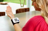 دستگاه فشارسنج مچی امرن OMRON RS2