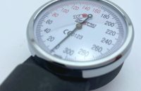 فشارسنج عقربه ای زنیت مد مدل ZTH-5001 همراه با گوشی - شفا24